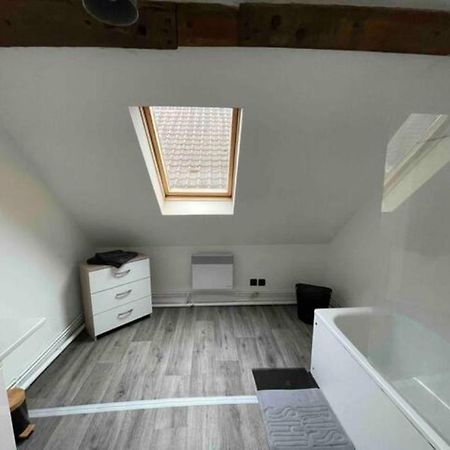 Appartement En Duplex Centre Ville D'Onnaing מראה חיצוני תמונה
