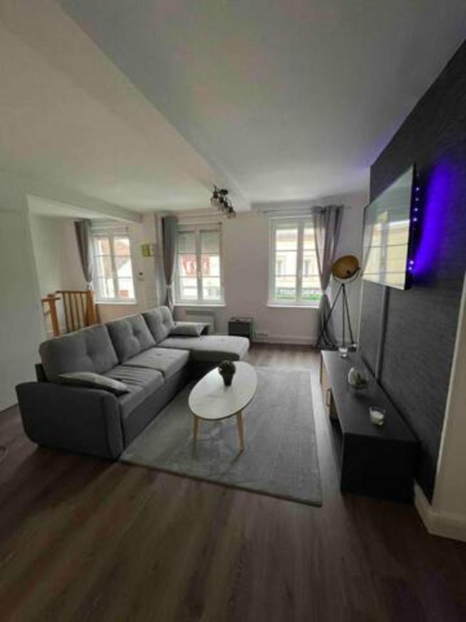 Appartement En Duplex Centre Ville D'Onnaing מראה חיצוני תמונה