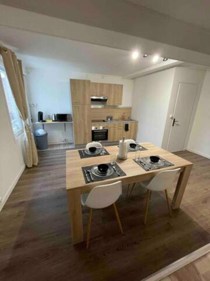 Appartement En Duplex Centre Ville D'Onnaing מראה חיצוני תמונה